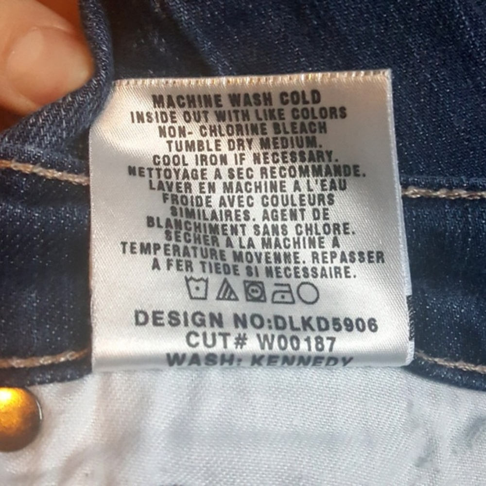 Joe’s Jeans Socialite Kicker Kennedy Wash Capris - Picture 7 of 7